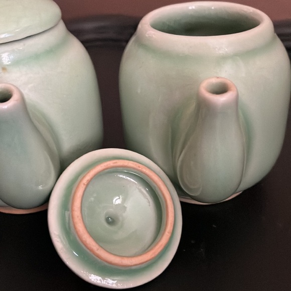 Celadon Mini Teapot Pair - Picture 6 of 7